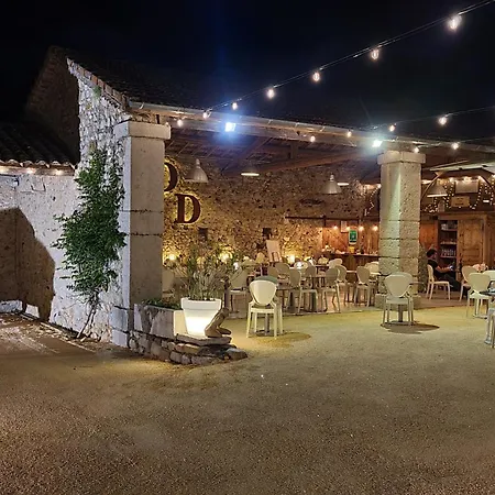Du Domaine Des Dames Vallon-Pont-dʼArc